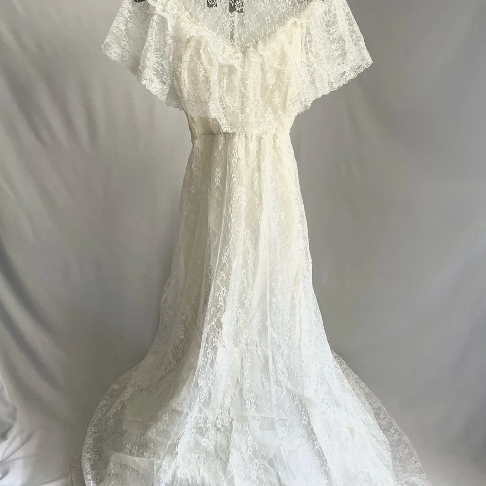 Vintage Ruffled Tiered Off-Shoulder Bridal Gown - Picture 5 of 12